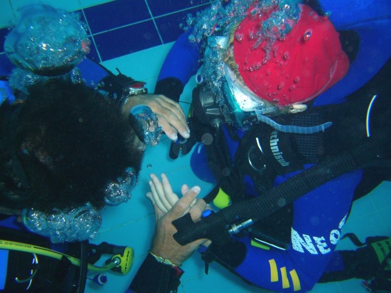 Immagine esercitazione in piscina 1